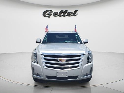 Radiant Silver Metallic 2019 Cadillac Escalade Luxury