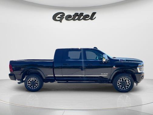 Diamond Black Crystal Pearlcoat 2026 RAM 2500 Limited Mega Cab 4x4 6'4' Box