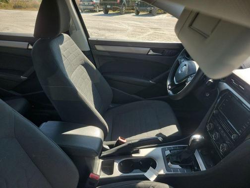 2021 Volkswagen Passat 2.0T S