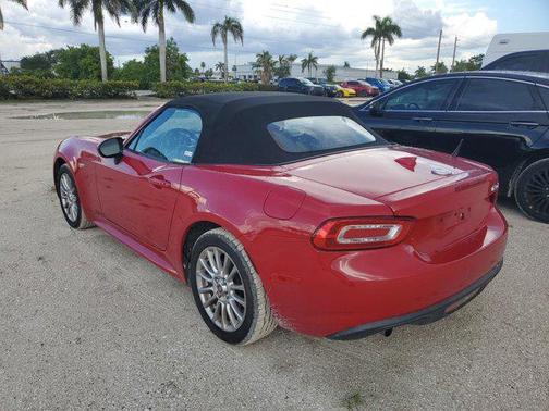 2018 FIAT 124 Spider Base