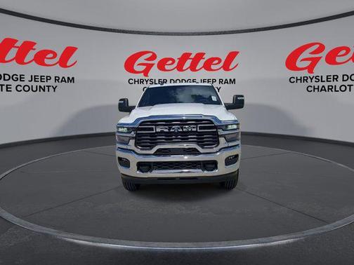2025 RAM 3500 Tradesman Crew Cab 4x4 6'4' Box