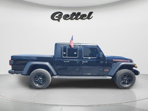 Black Clearcoat 2023 Jeep Gladiator Mojave 4x4