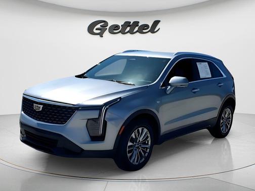 Argent Silver Metallic 2025 Cadillac XT4 Premium Luxury
