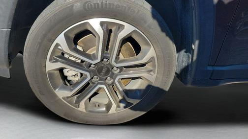 Granite Crystal Metallic Clearcoat 2023 Jeep Compass Limited