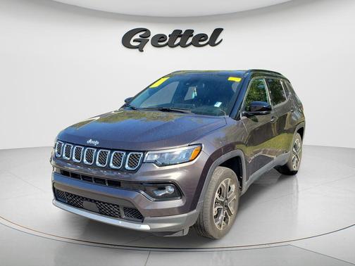 Granite Crystal Metallic Clearcoat 2023 Jeep Compass Limited