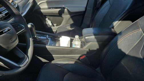 Granite Crystal Metallic Clearcoat 2023 Jeep Compass Limited