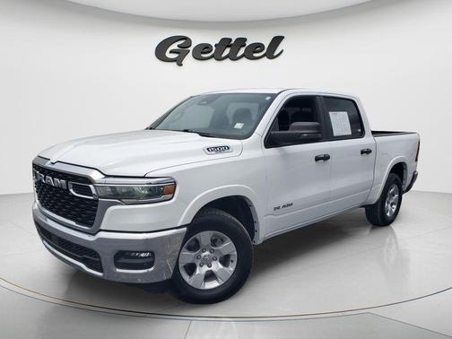 Bright White Clearcoat 2025 RAM 1500 Big Horn/Lone Star