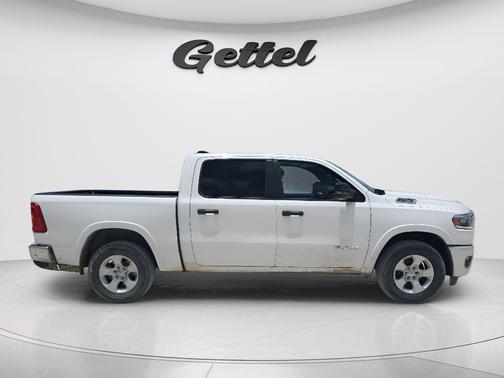 Bright White Clearcoat 2025 RAM 1500 Big Horn/Lone Star
