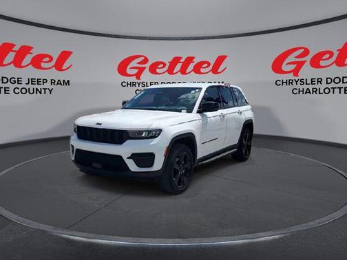 2023 Jeep Grand Cherokee Altitude