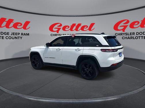 2023 Jeep Grand Cherokee Altitude