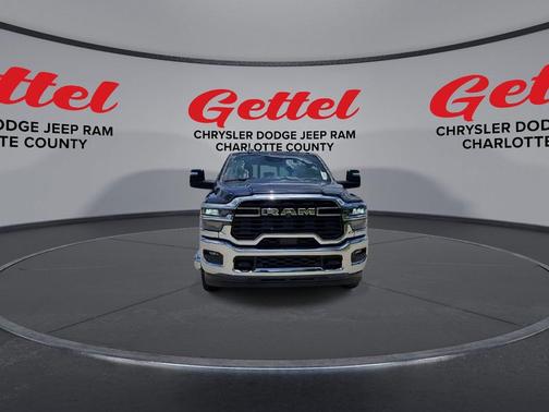 2025 RAM 3500 Tradesman Crew Cab 4x2 8' Box