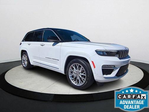 2022 Jeep Grand Cherokee Summit