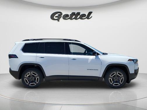 Bright White Clearcoat 2026 Jeep Cherokee Laredo 4x4