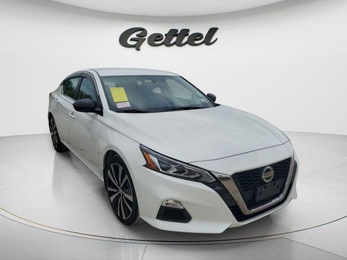 Pearl White Tricoat 2019 Nissan Altima 2.5 SR
