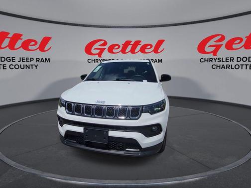 2023 Jeep Compass Latitude Lux