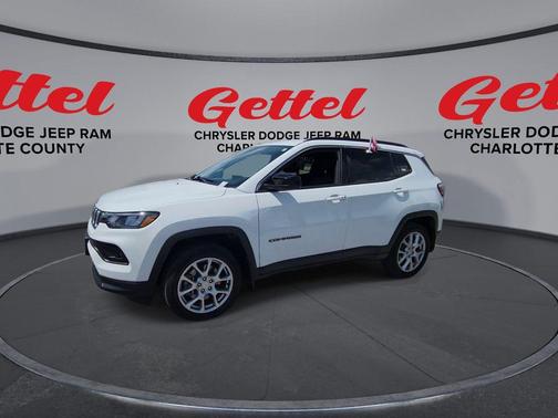2023 Jeep Compass Latitude Lux