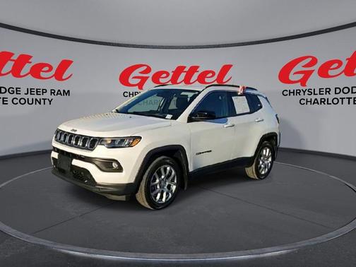 2023 Jeep Compass Latitude Lux