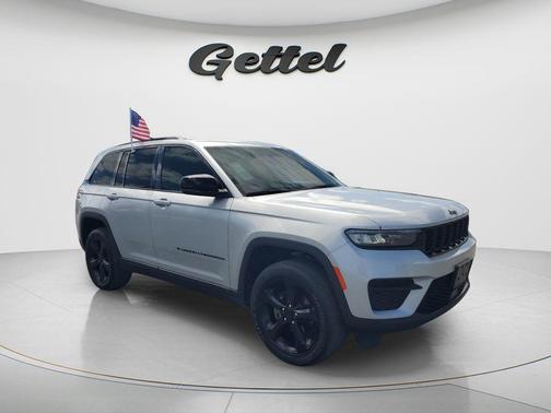 Silver Zynith 2023 Jeep Grand Cherokee Altitude