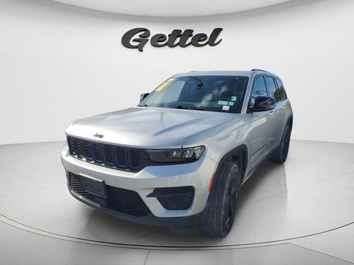 Silver Zynith 2023 Jeep Grand Cherokee Altitude