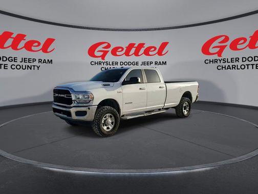 2019 RAM 2500 Big Horn Crew Cab 4x4 8' Box