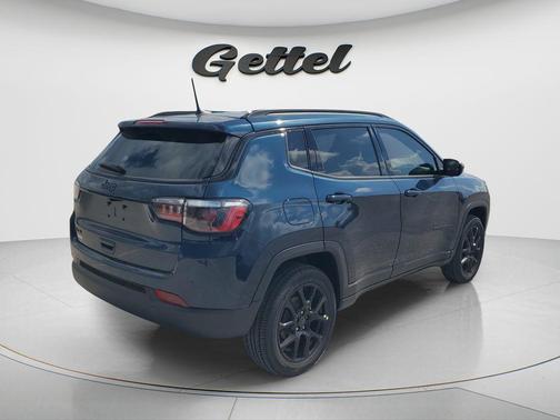 Fathom Blue Pearl Coat 2026 Jeep Compass Sport