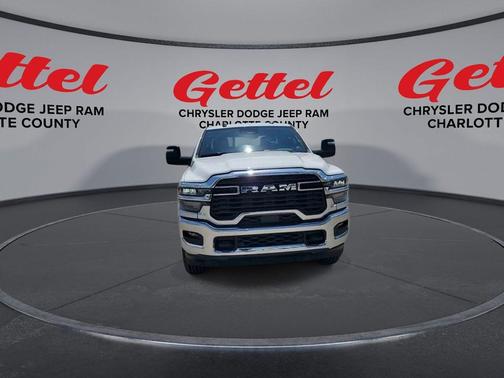 2025 RAM 2500 Big Horn Crew Cab 4x4 6'4' Box