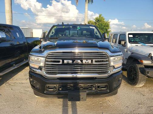2023 RAM 2500 Laramie Crew Cab 4x4 6'4' Box