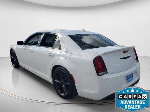 2023 Chrysler 300 C