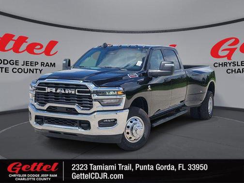 2025 RAM 3500 Tradesman Crew Cab 4x2 8' Box
