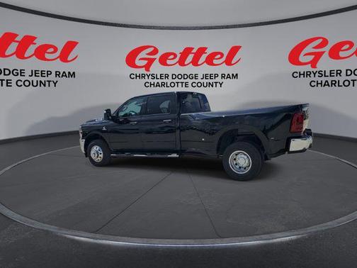 2025 RAM 3500 Tradesman Crew Cab 4x2 8' Box