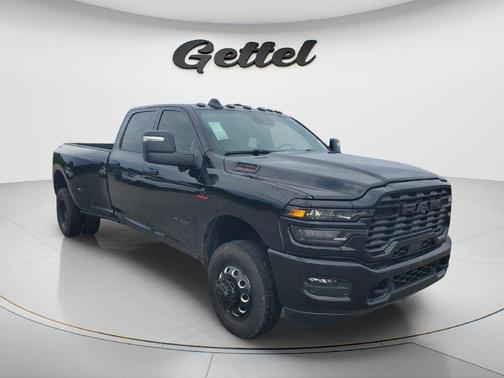 Diamond Black Crystal Pearlcoat 2027 RAM 3500 Big Horn