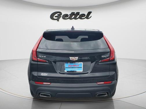 Stellar Black Metallic 2023 Cadillac XT4 Luxury