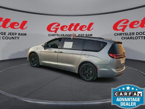 2021 Chrysler Pacifica Hybrid Limited