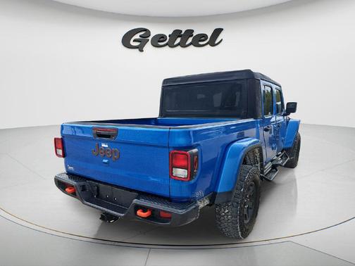 Hydro Blue Pearlcoat 2023 Jeep Gladiator Mojave 4x4