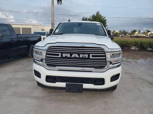 2024 RAM 2500 Laramie Crew Cab 4x4 6'4' Box