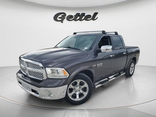 Granite Crystal Metallic Clearcoat 2017 RAM 1500 Laramie
