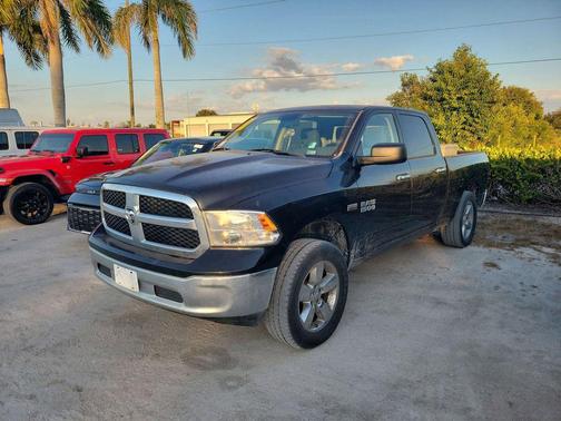 2017 RAM 1500 SLT