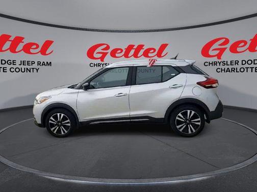 2020 Nissan Kicks SR