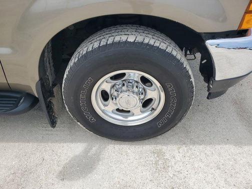 2000 Ford Excursion XLT