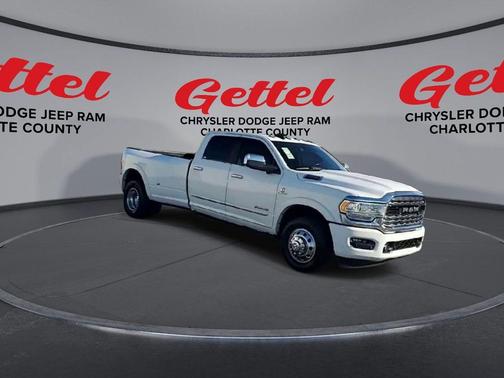 2022 RAM 3500 Limited Crew Cab 4x2 8' Box