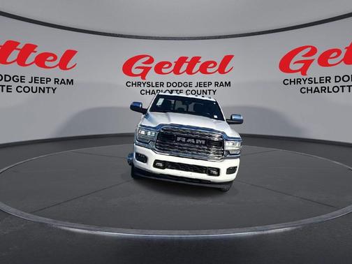 2022 RAM 3500 Limited Crew Cab 4x2 8' Box