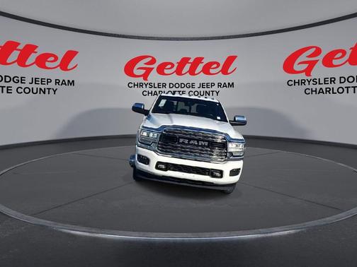 2022 RAM 3500 Limited Crew Cab 4x2 8' Box