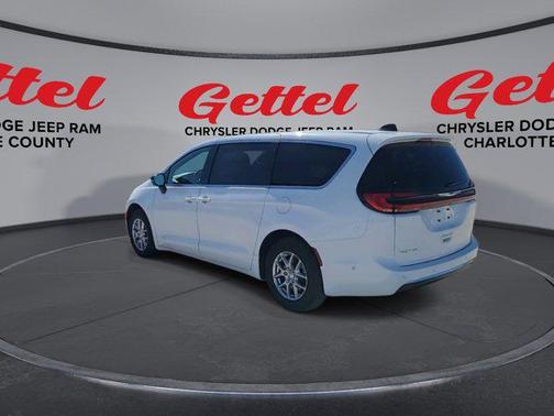 2025 Chrysler Pacifica L