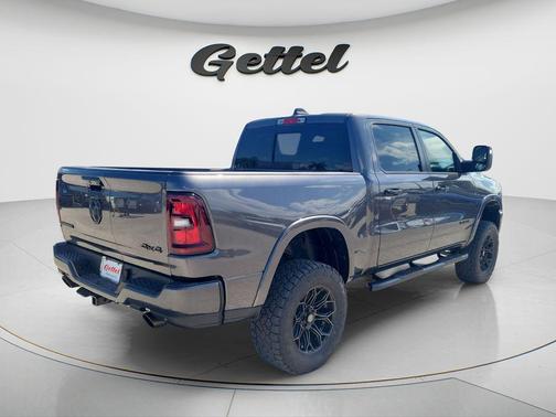 Granite Crystal Metallic Clearcoat 2026 RAM 1500 Big Horn/Lone Star