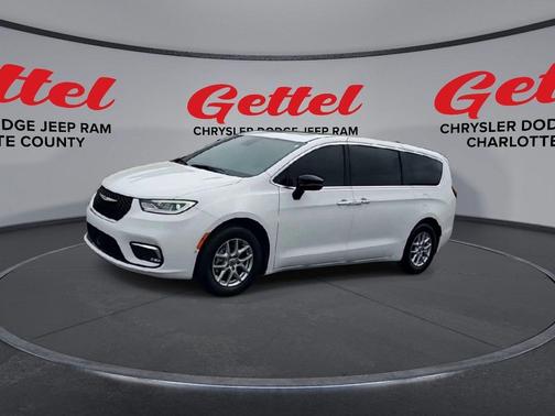 2025 Chrysler Pacifica L