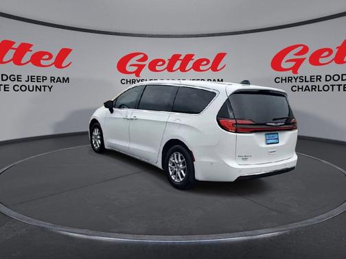 2025 Chrysler Pacifica L