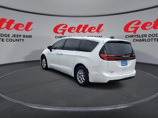 2025 Chrysler Pacifica L