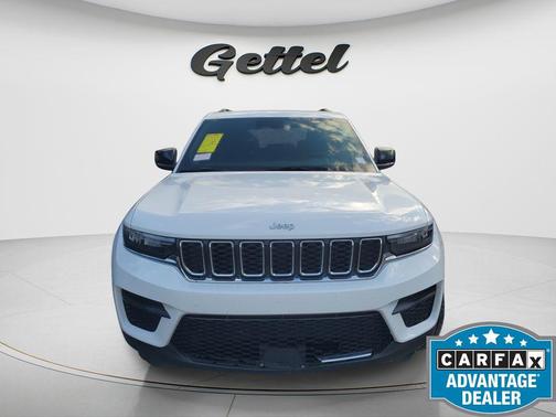 2025 Jeep Grand Cherokee Laredo