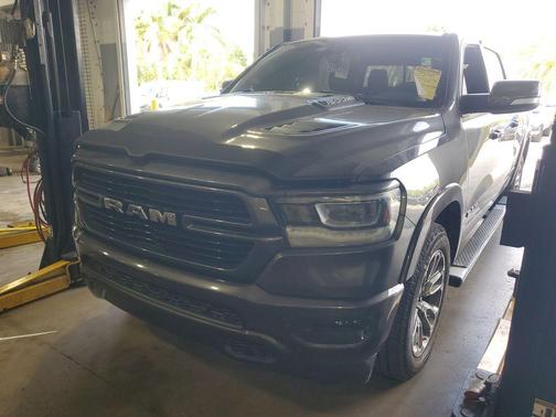 Granite Crystal Metallic Clearcoat 2020 RAM 1500 Laramie