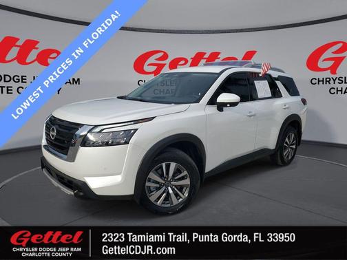 2025 Nissan Pathfinder SL FWD
